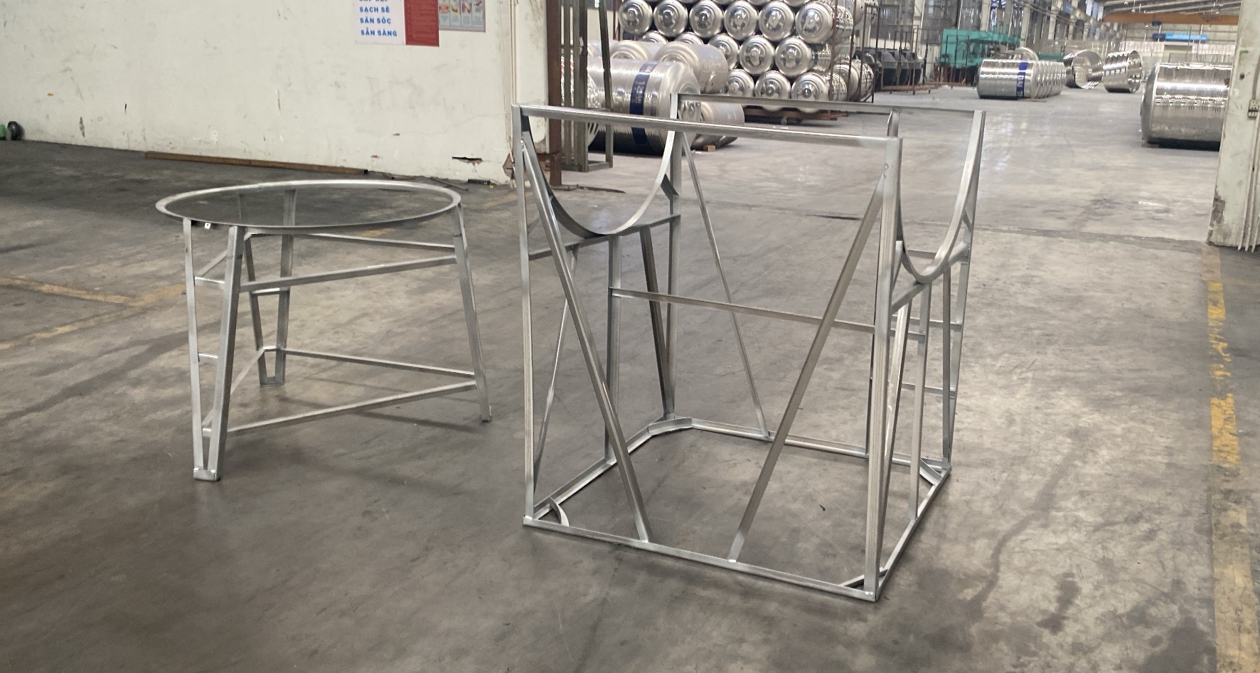 Chân đế lẻ bồn nước inox cao 90cm ĐẠI THÀNH